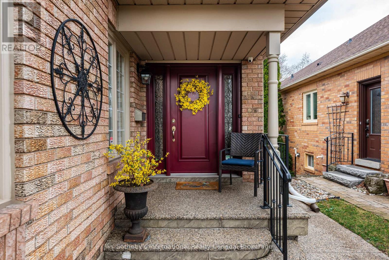 1406 SUMMERHILL CRESCENT