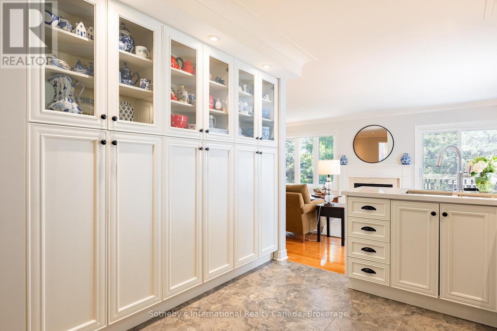 1406 SUMMERHILL CRESCENT