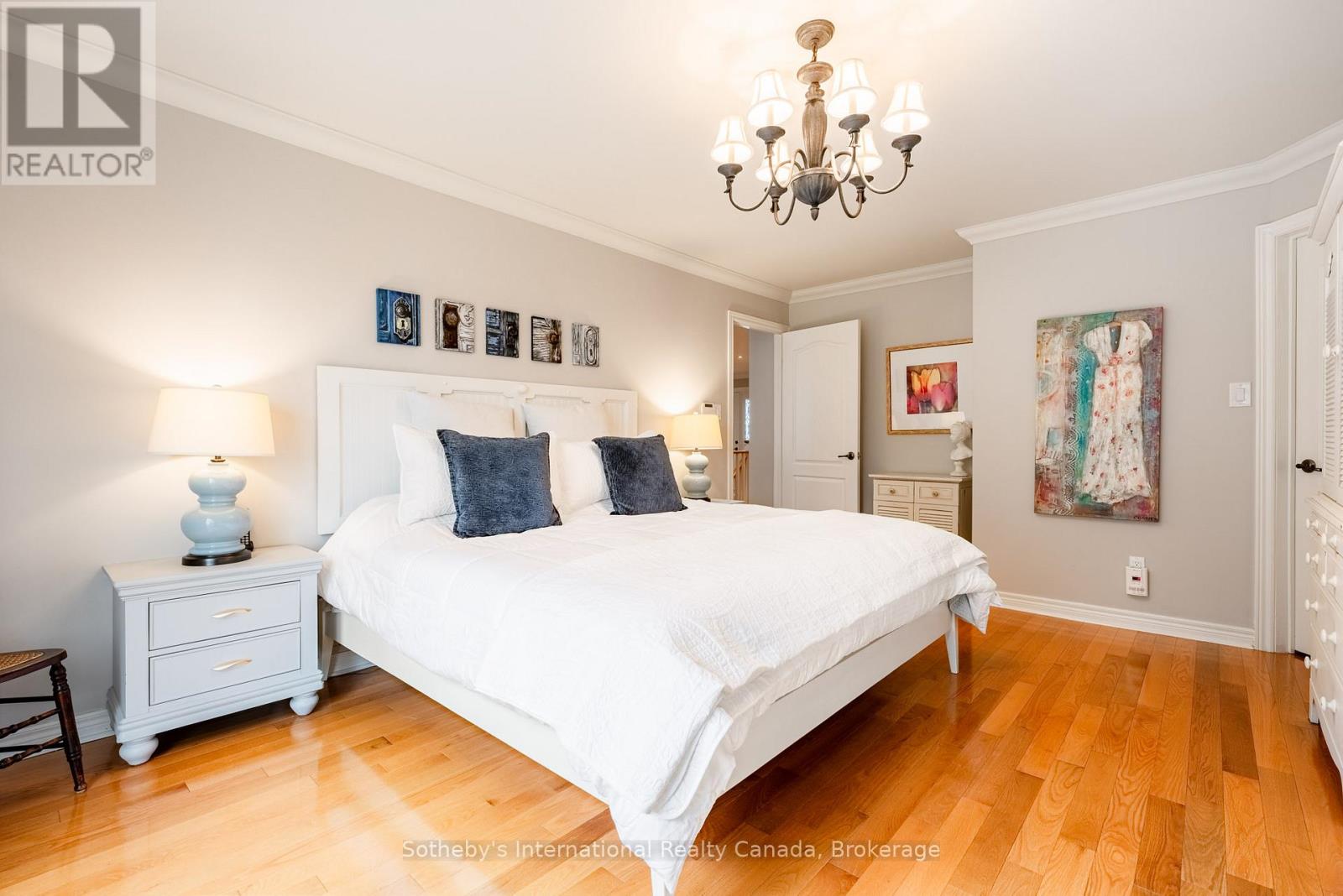 1406 SUMMERHILL CRESCENT