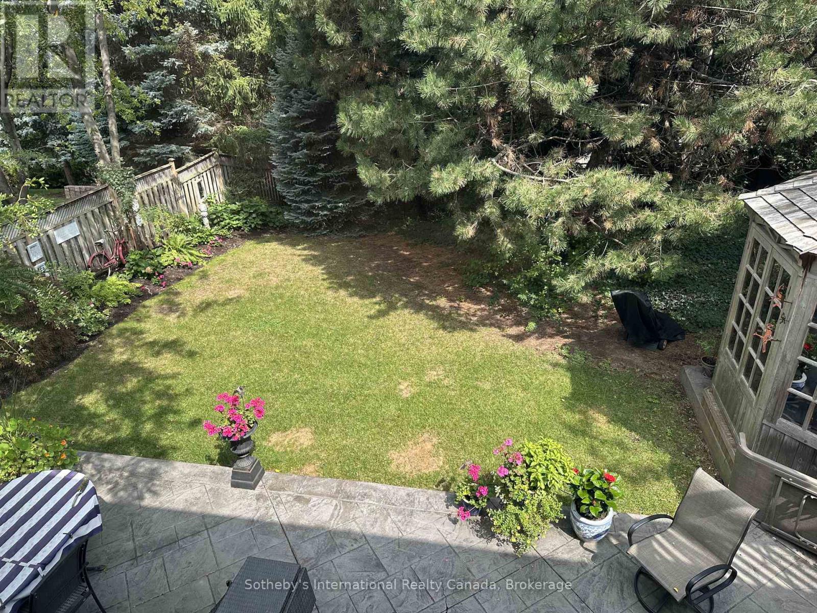 1406 SUMMERHILL CRESCENT