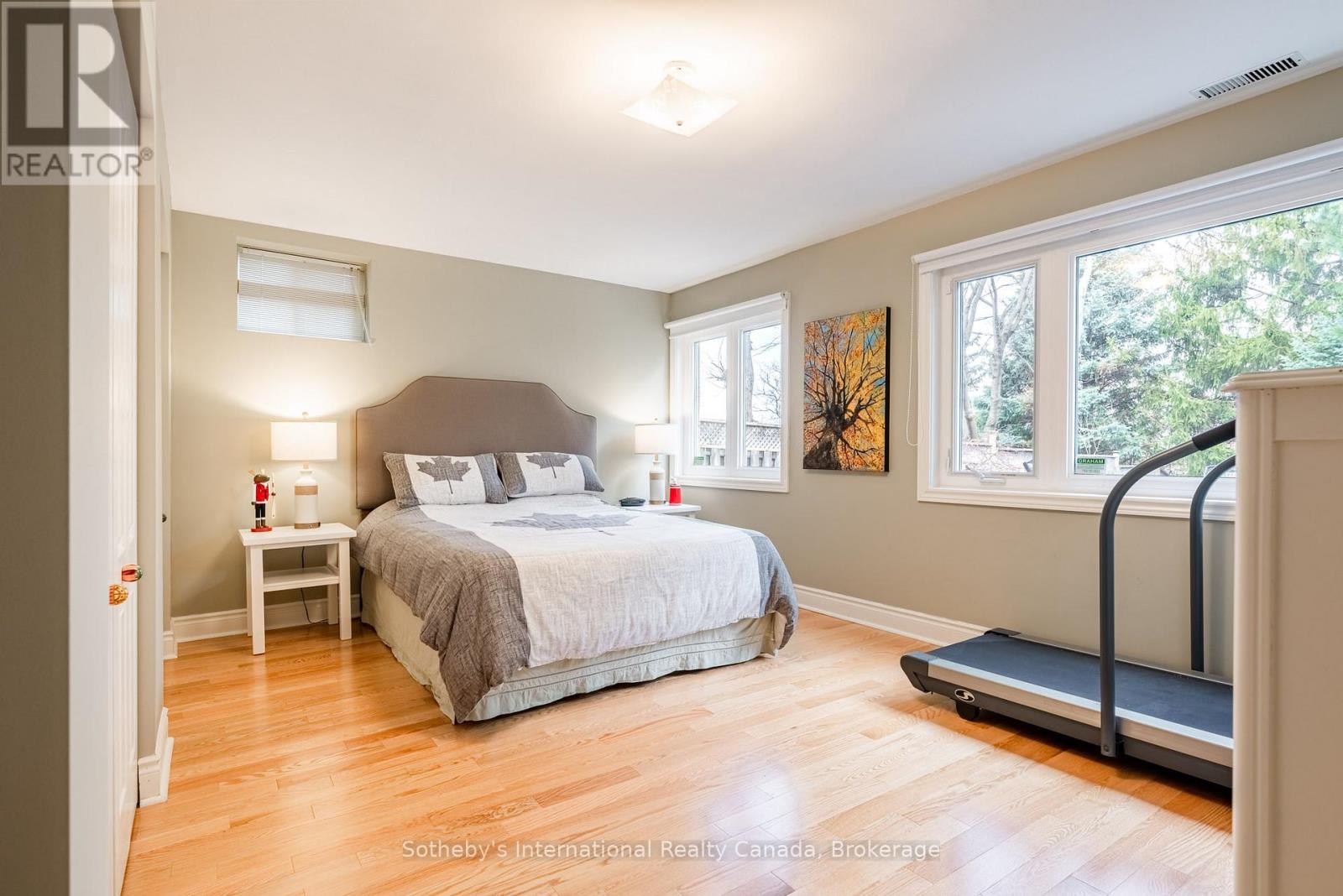 1406 SUMMERHILL CRESCENT