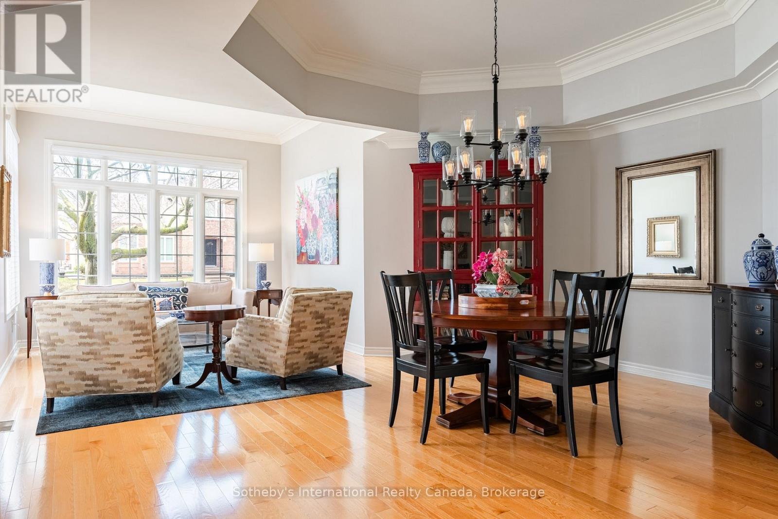 1406 SUMMERHILL CRESCENT