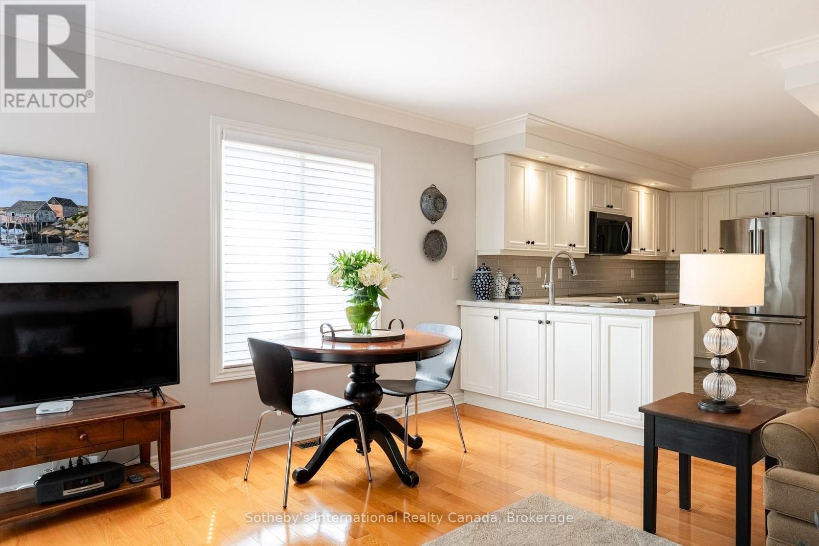 1406 SUMMERHILL CRESCENT