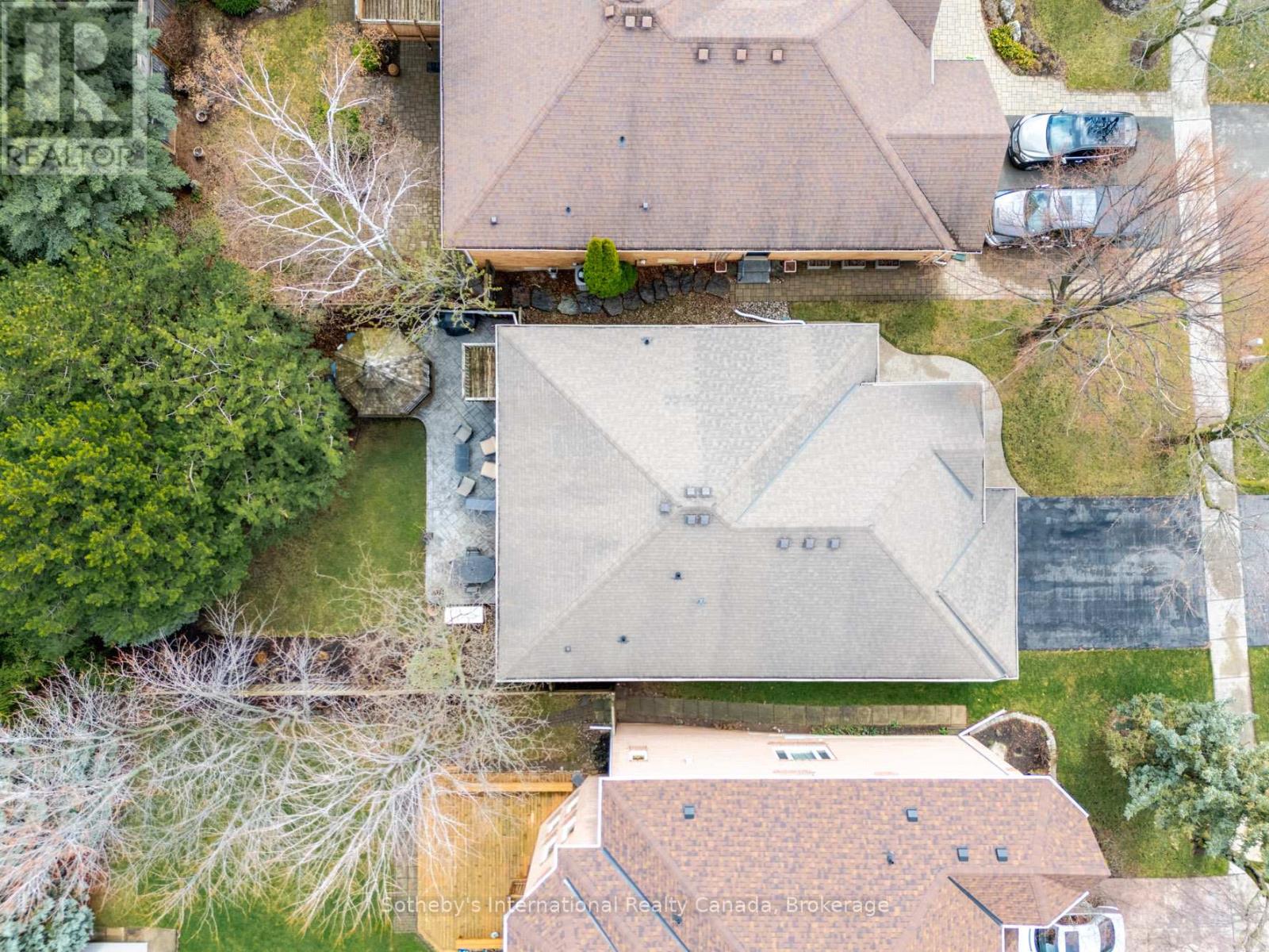 1406 SUMMERHILL CRESCENT