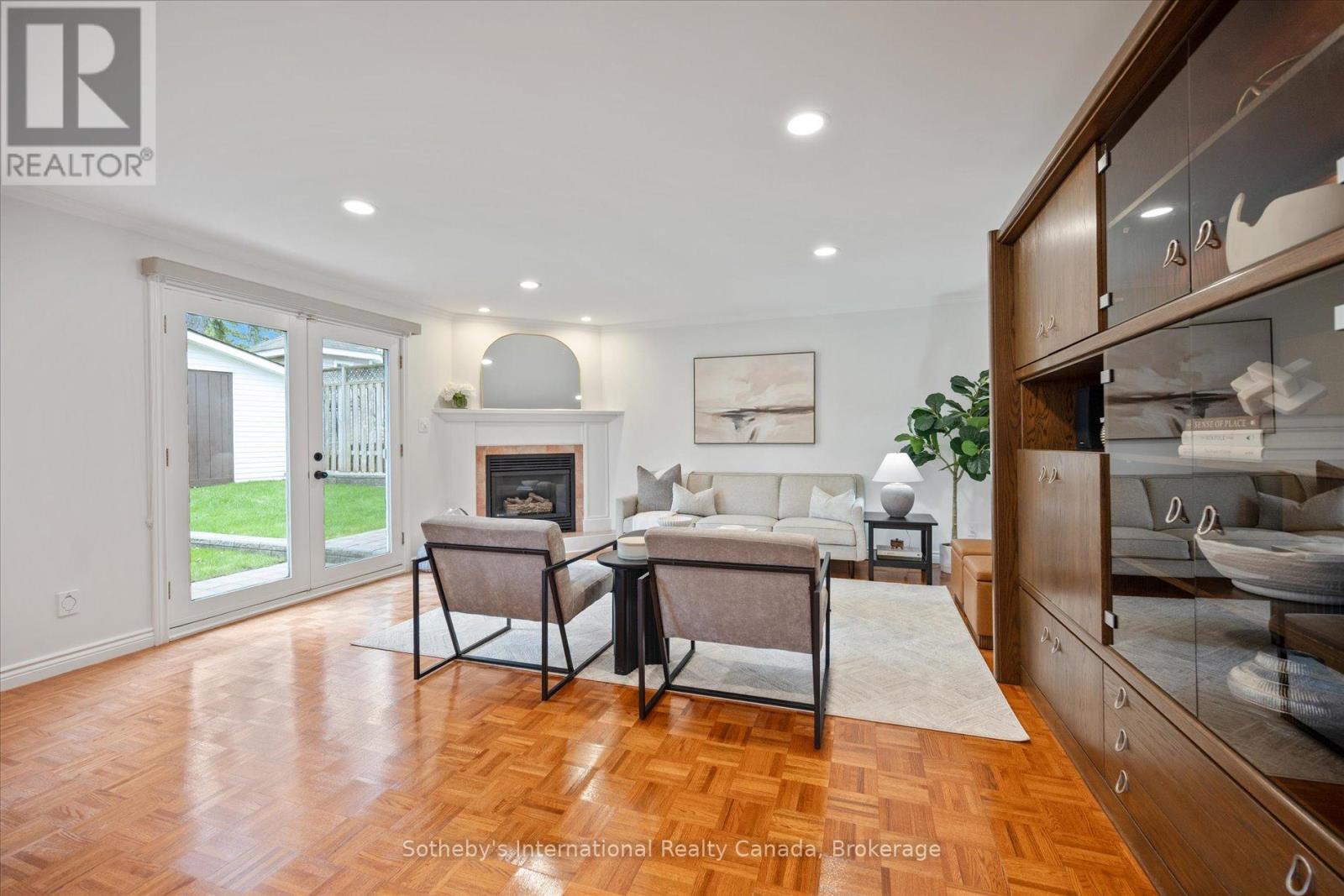 1248 LANDFAIR CRESCENT