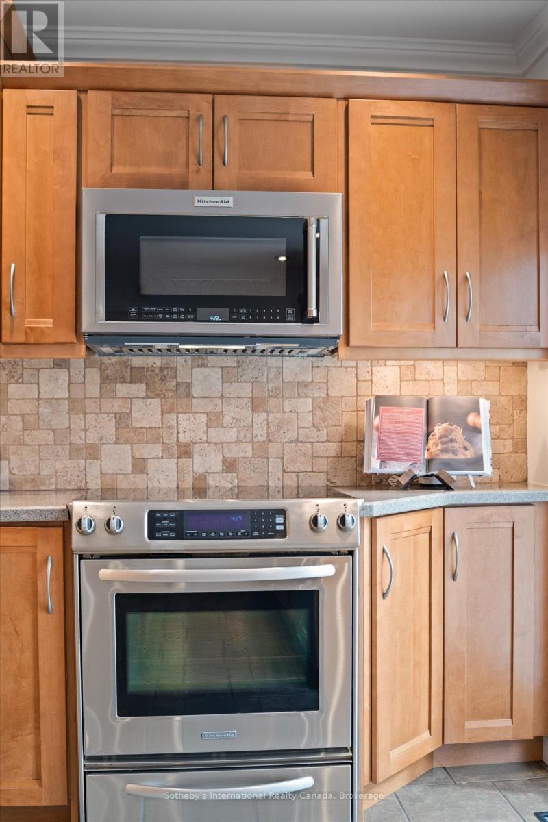 1248 LANDFAIR CRESCENT