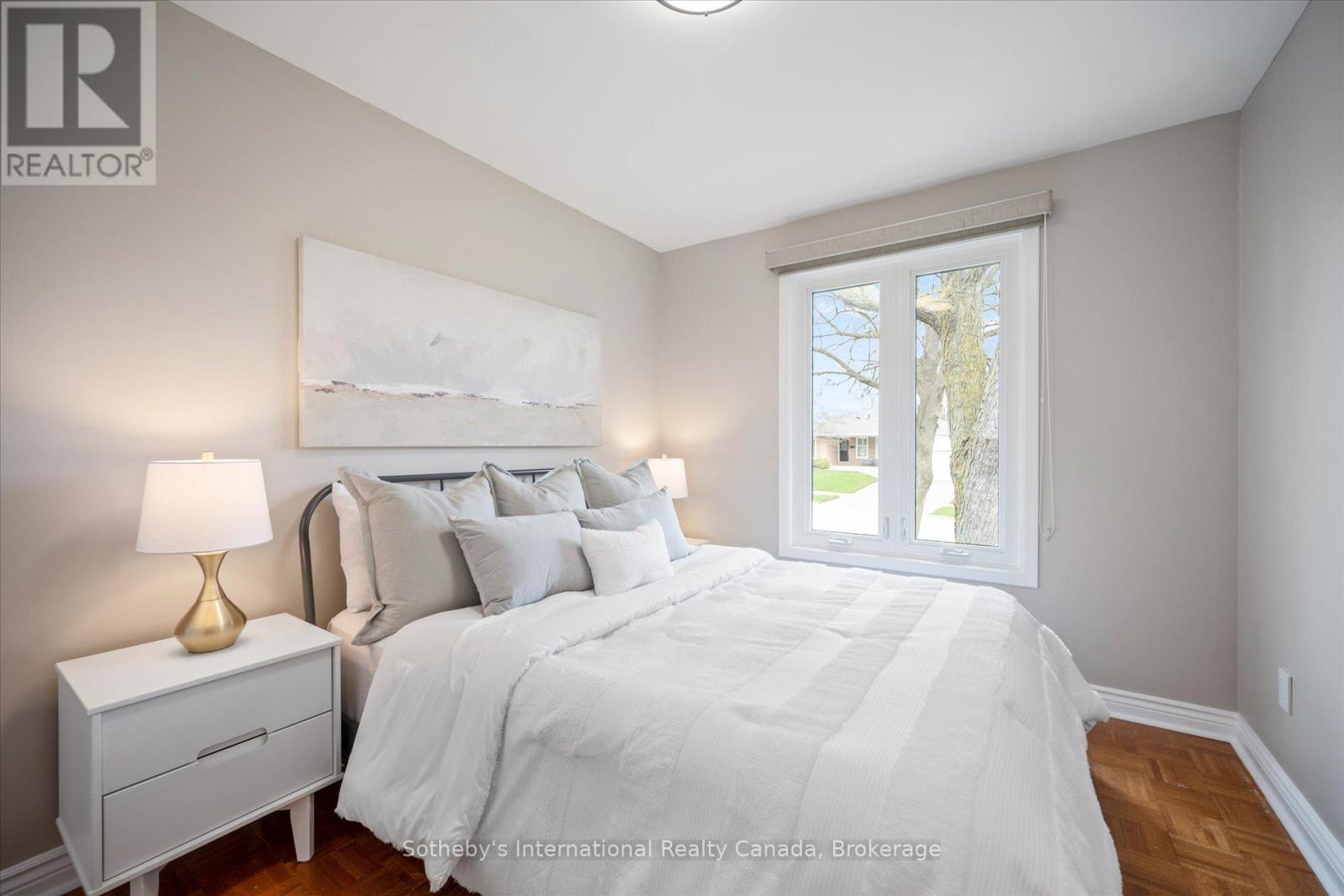 1248 LANDFAIR CRESCENT