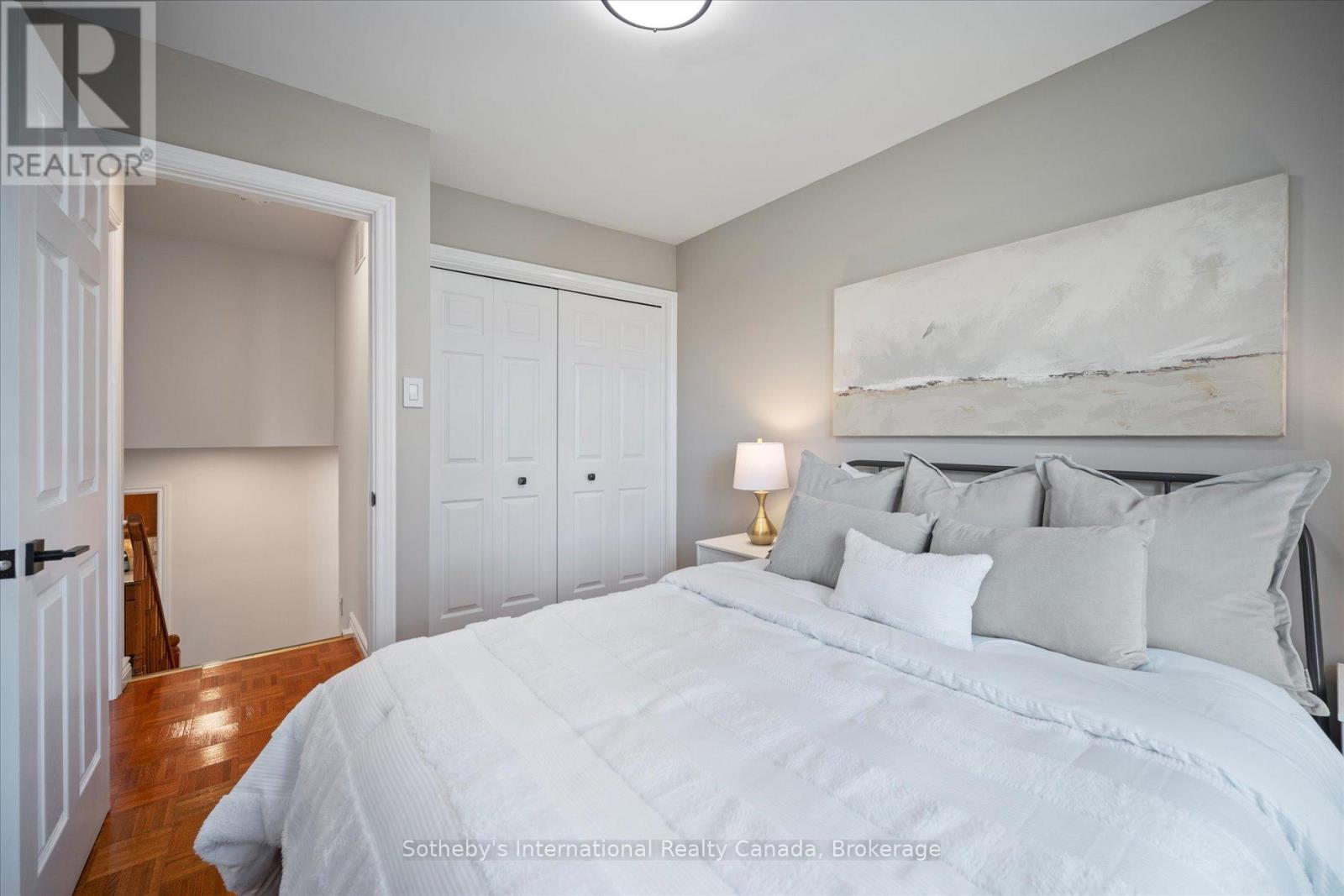 1248 LANDFAIR CRESCENT