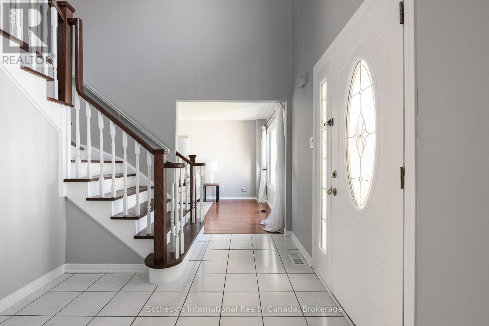 2185 VISTA DRIVE