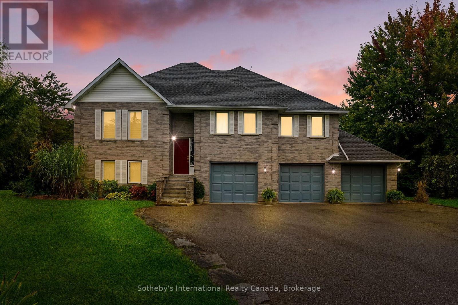 2091 COUNTRY LANE COURT