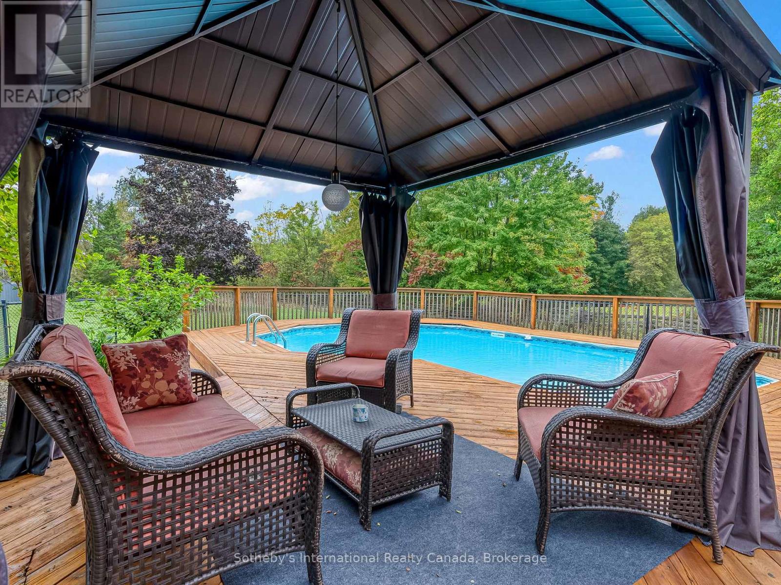 2091 COUNTRY LANE COURT