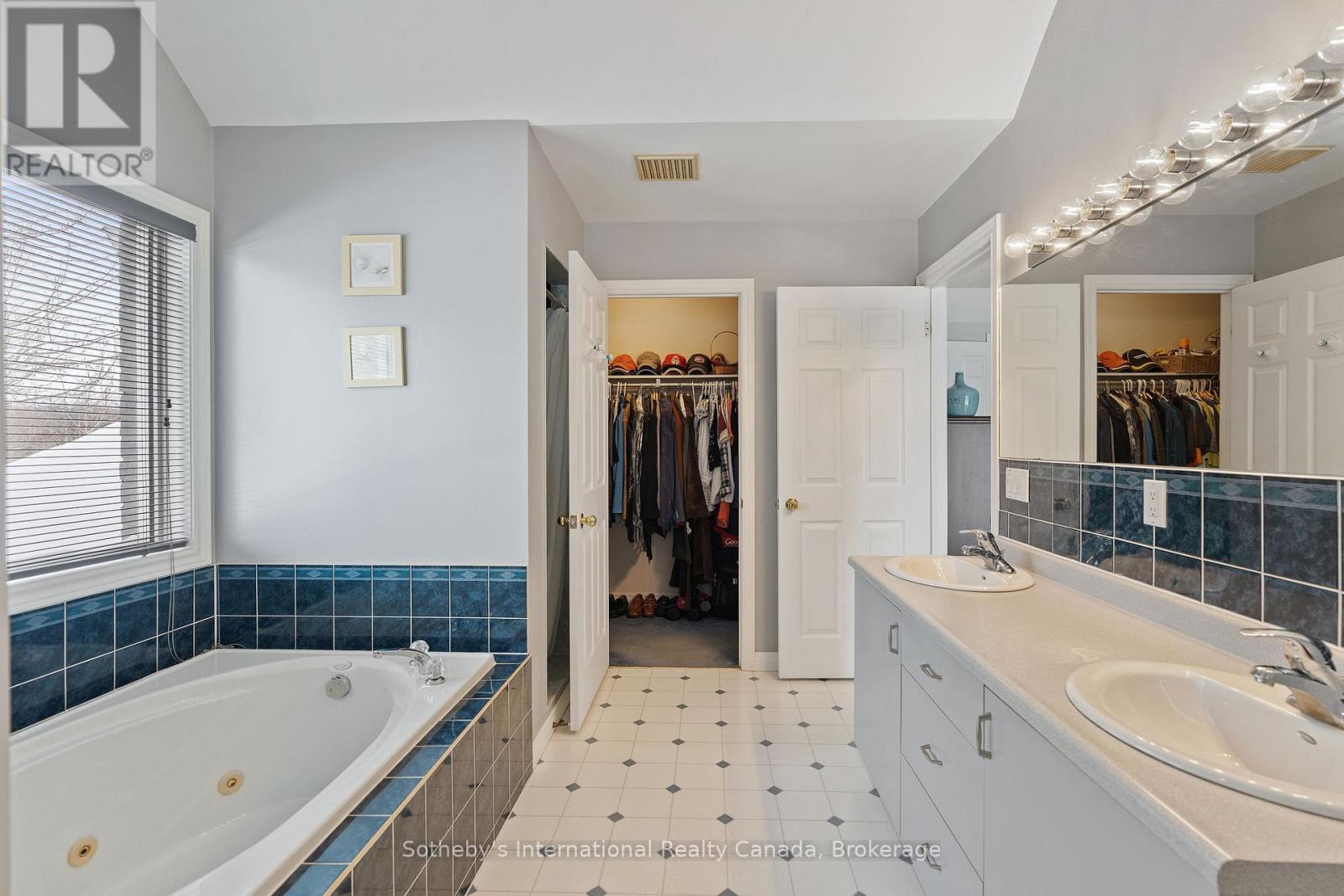 2091 COUNTRY LANE COURT