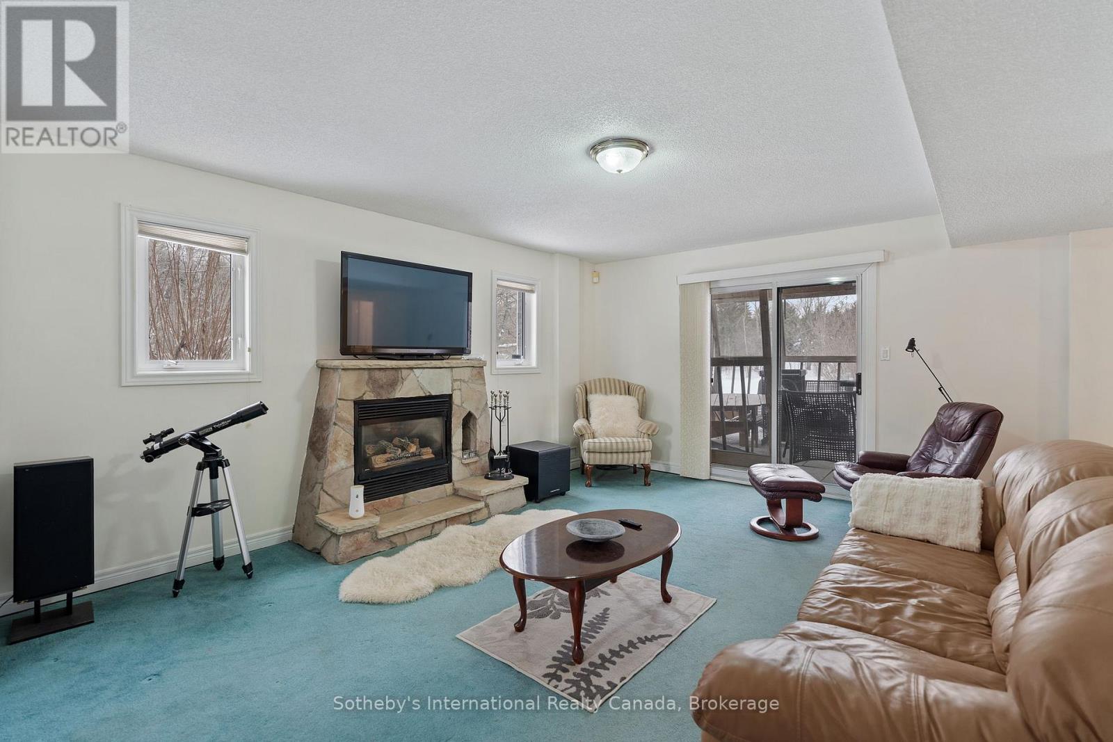 2091 COUNTRY LANE COURT