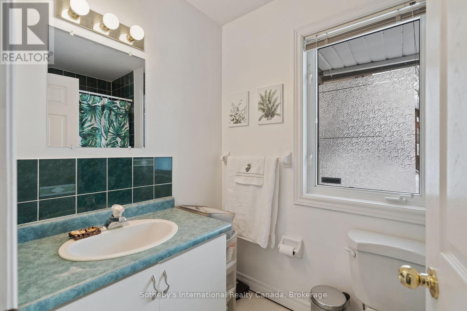 2091 COUNTRY LANE COURT