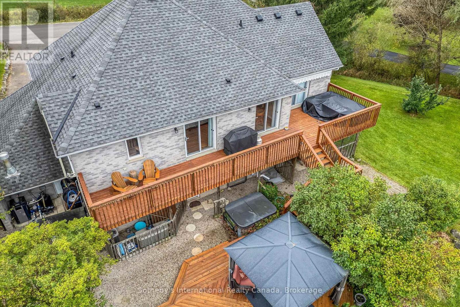 2091 COUNTRY LANE COURT