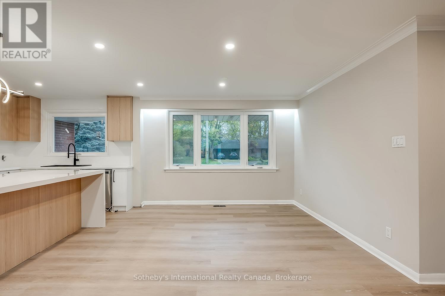 272 PINEHURST DRIVE