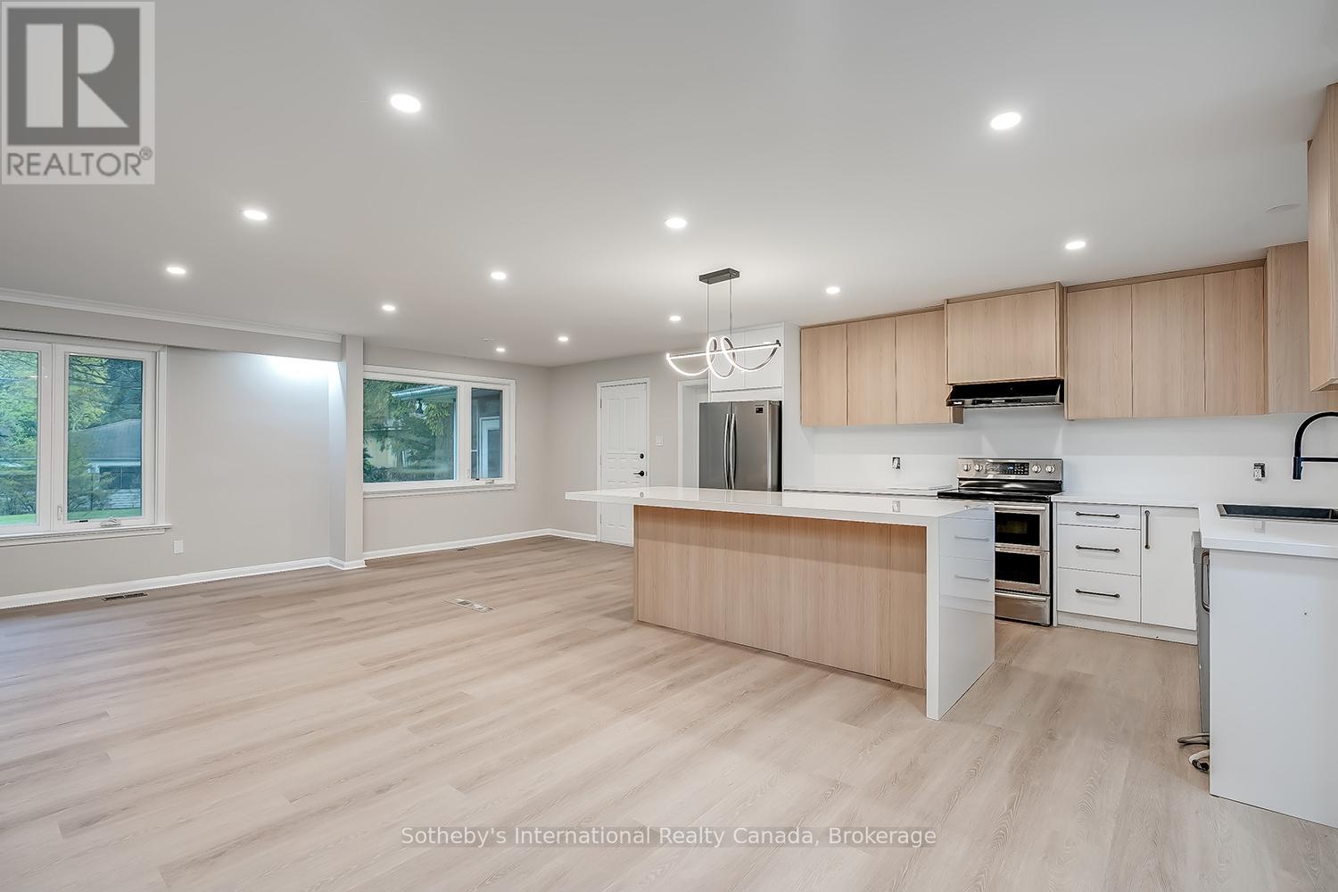 272 PINEHURST DRIVE