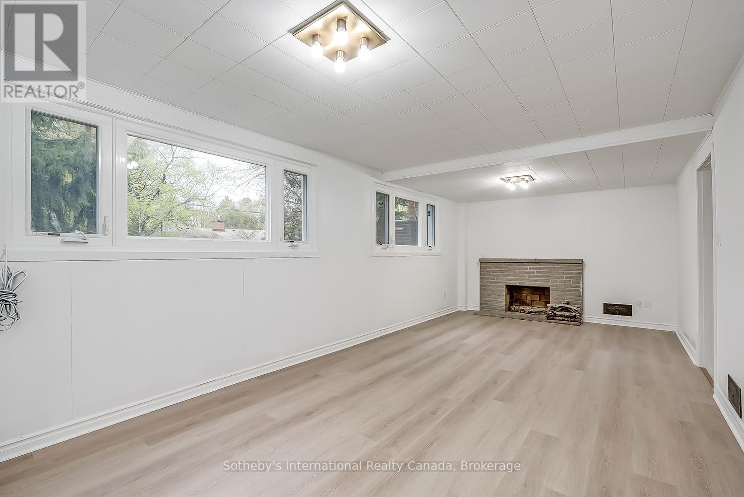 272 PINEHURST DRIVE