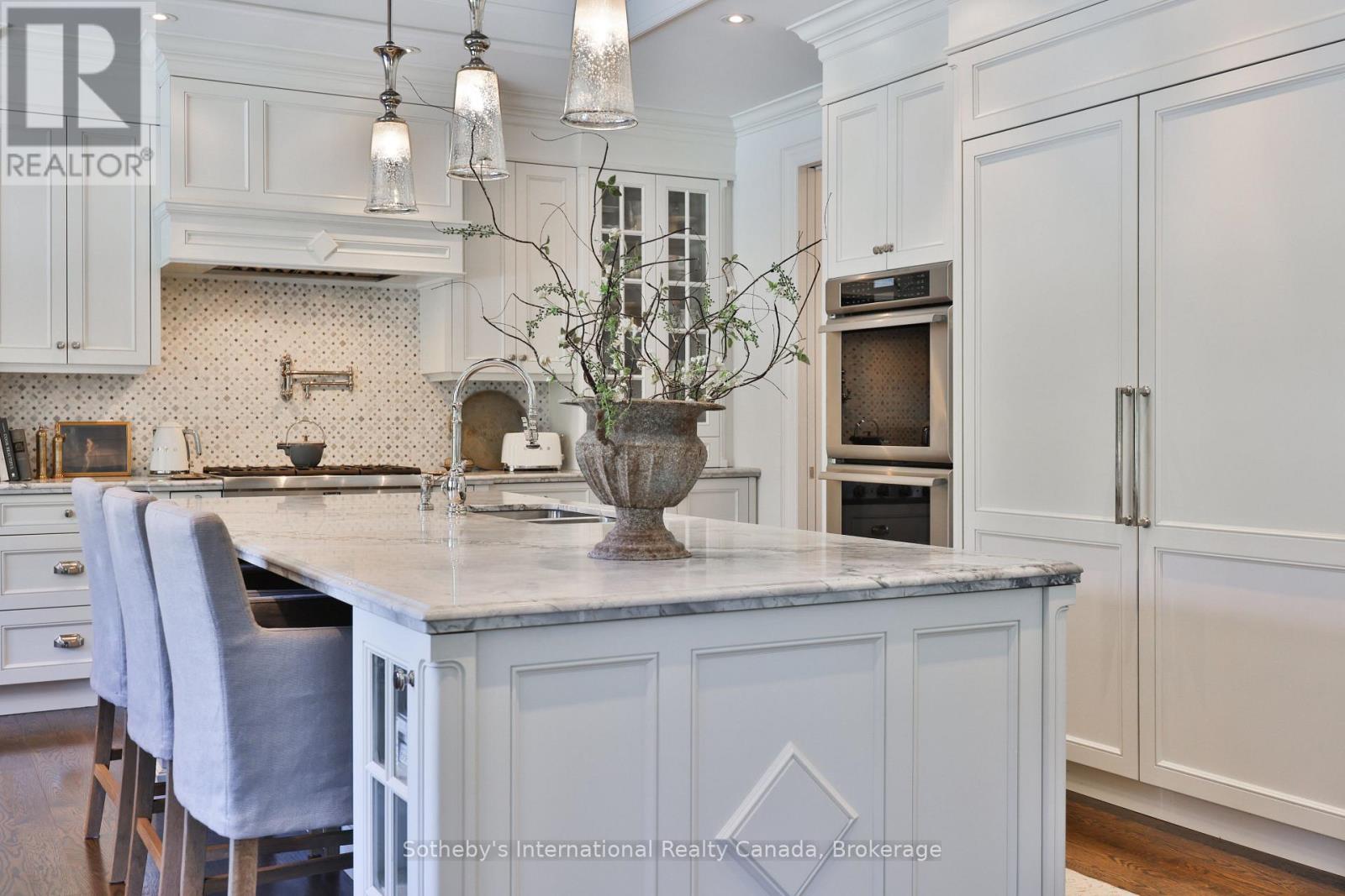 1497 LAKESHORE ROAD W