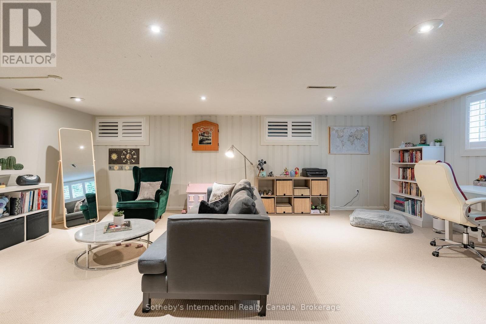 237 BURGUNDY DRIVE