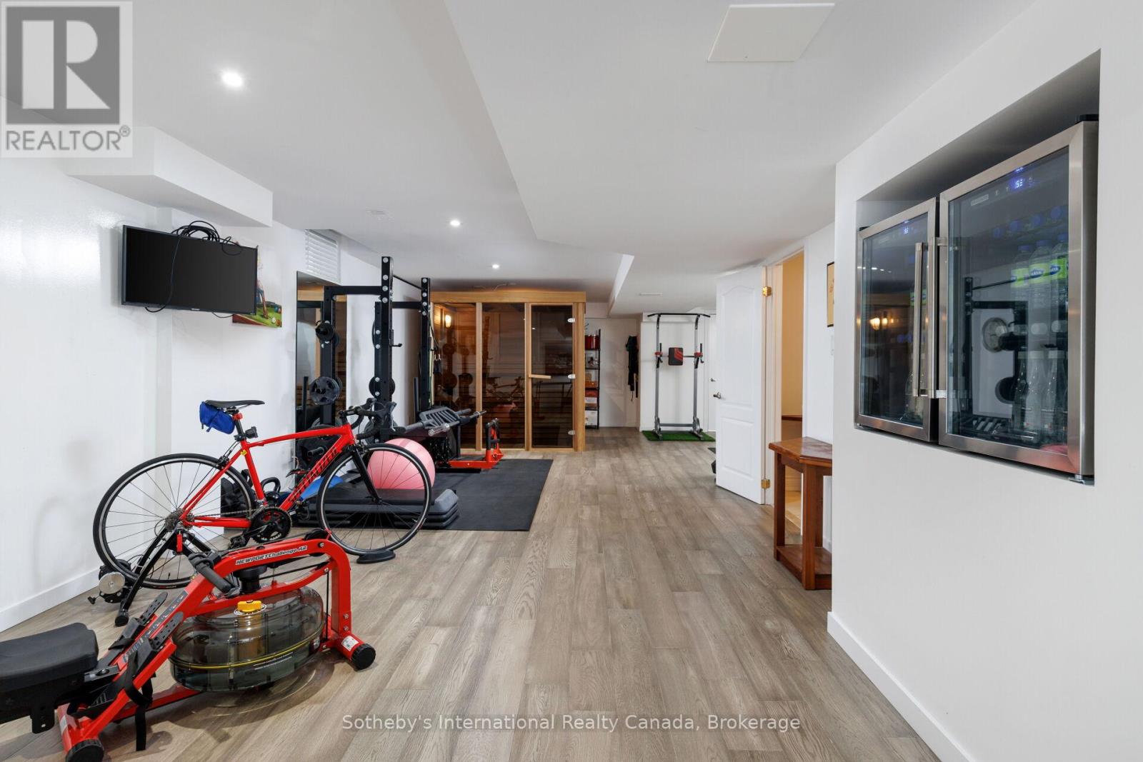 1437 ISLINGTON AVENUE