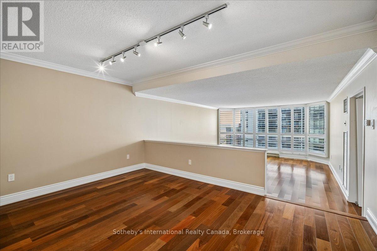 2104 - 2170 MARINE DRIVE