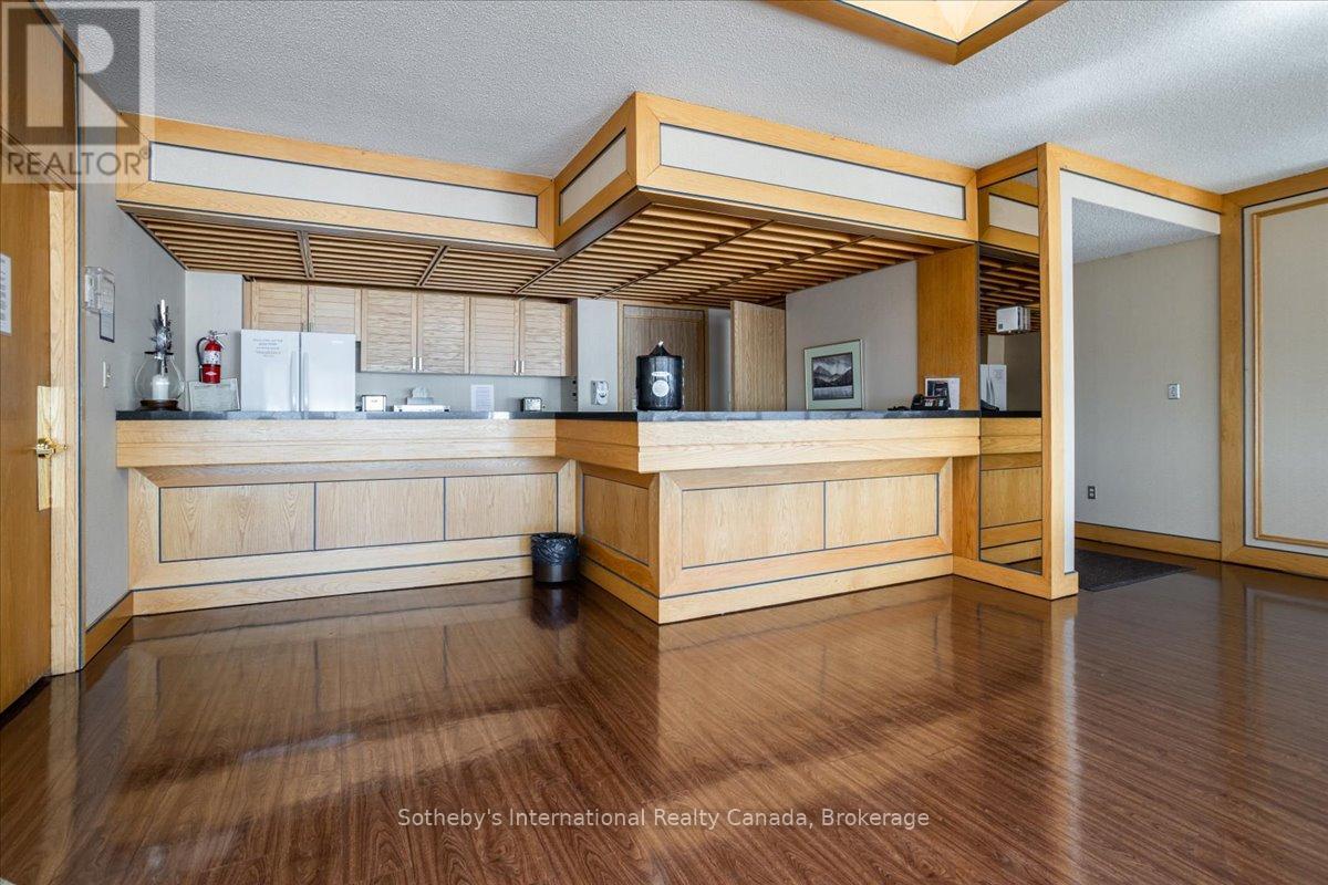 2104 - 2170 MARINE DRIVE