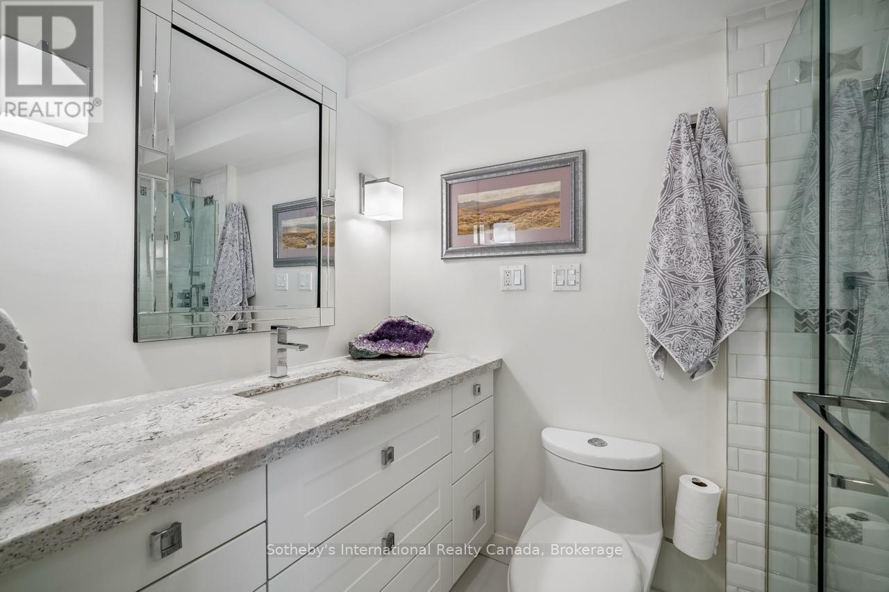 2066 WATER'S EDGE DRIVE