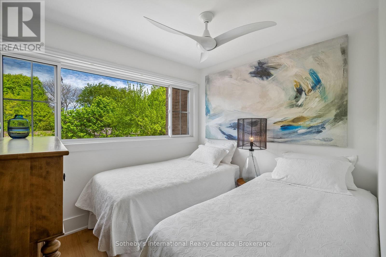 2066 WATER'S EDGE DRIVE