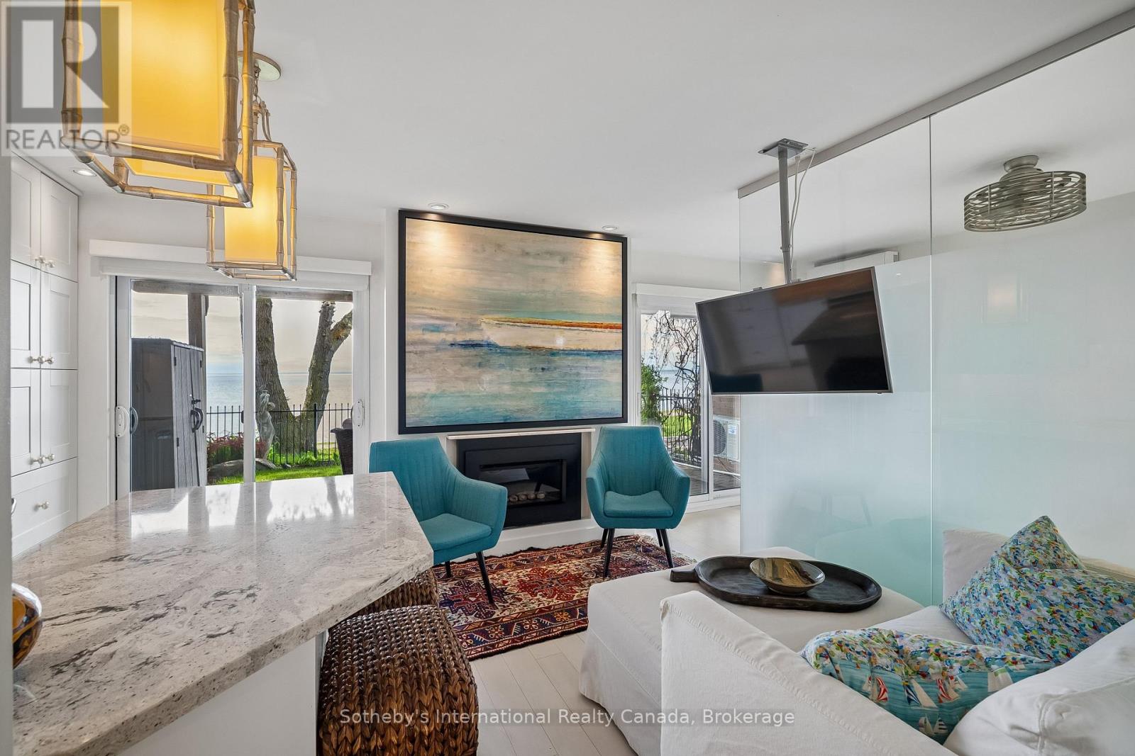 2066 WATER'S EDGE DRIVE