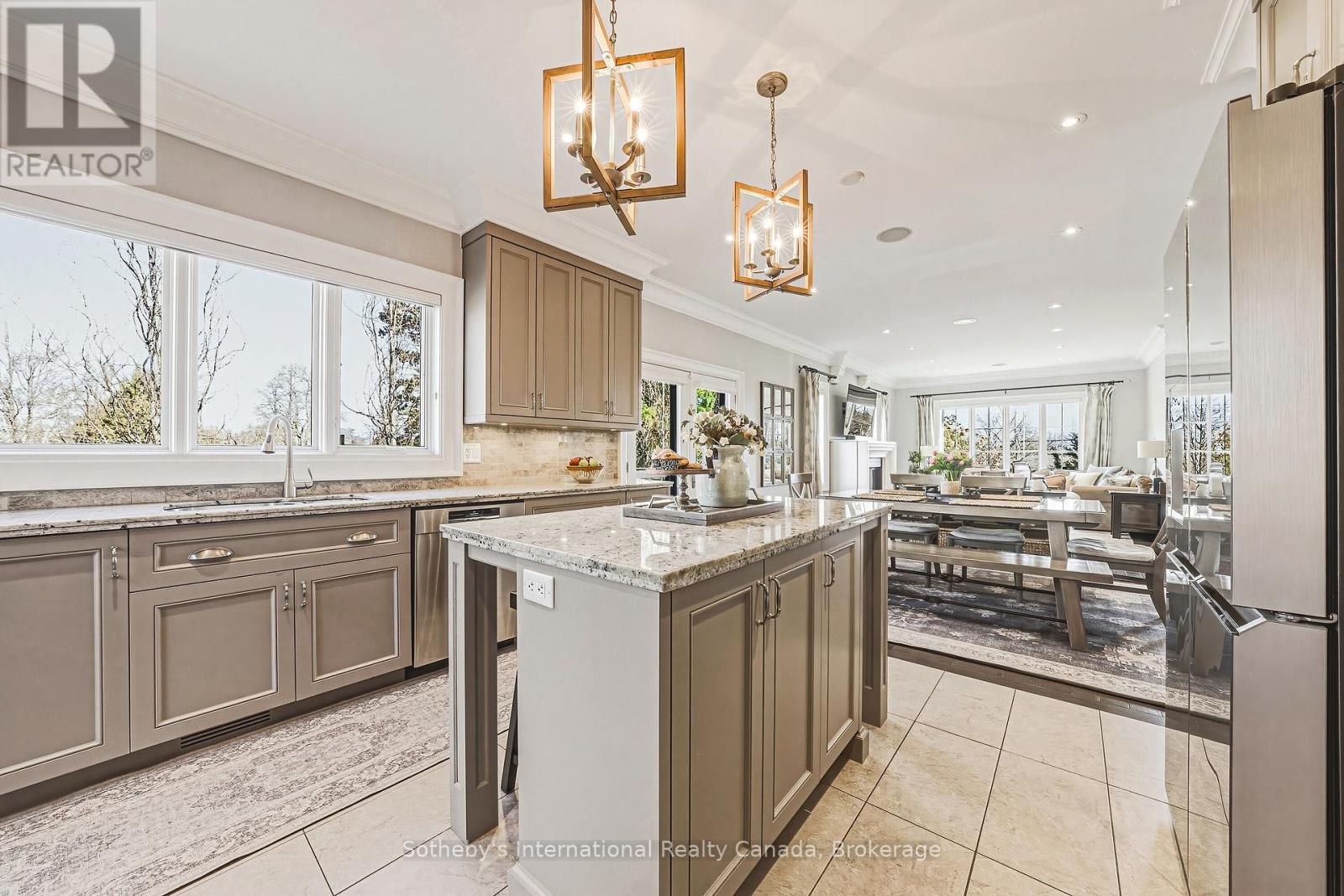 476 PATRICIA DRIVE