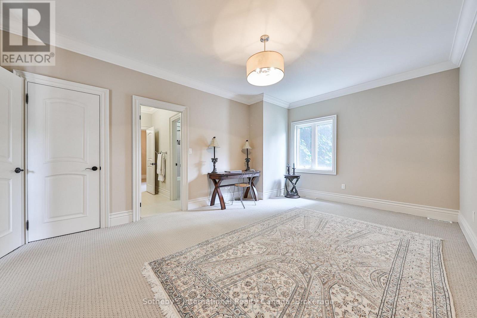 1035 TRUMAN AVENUE