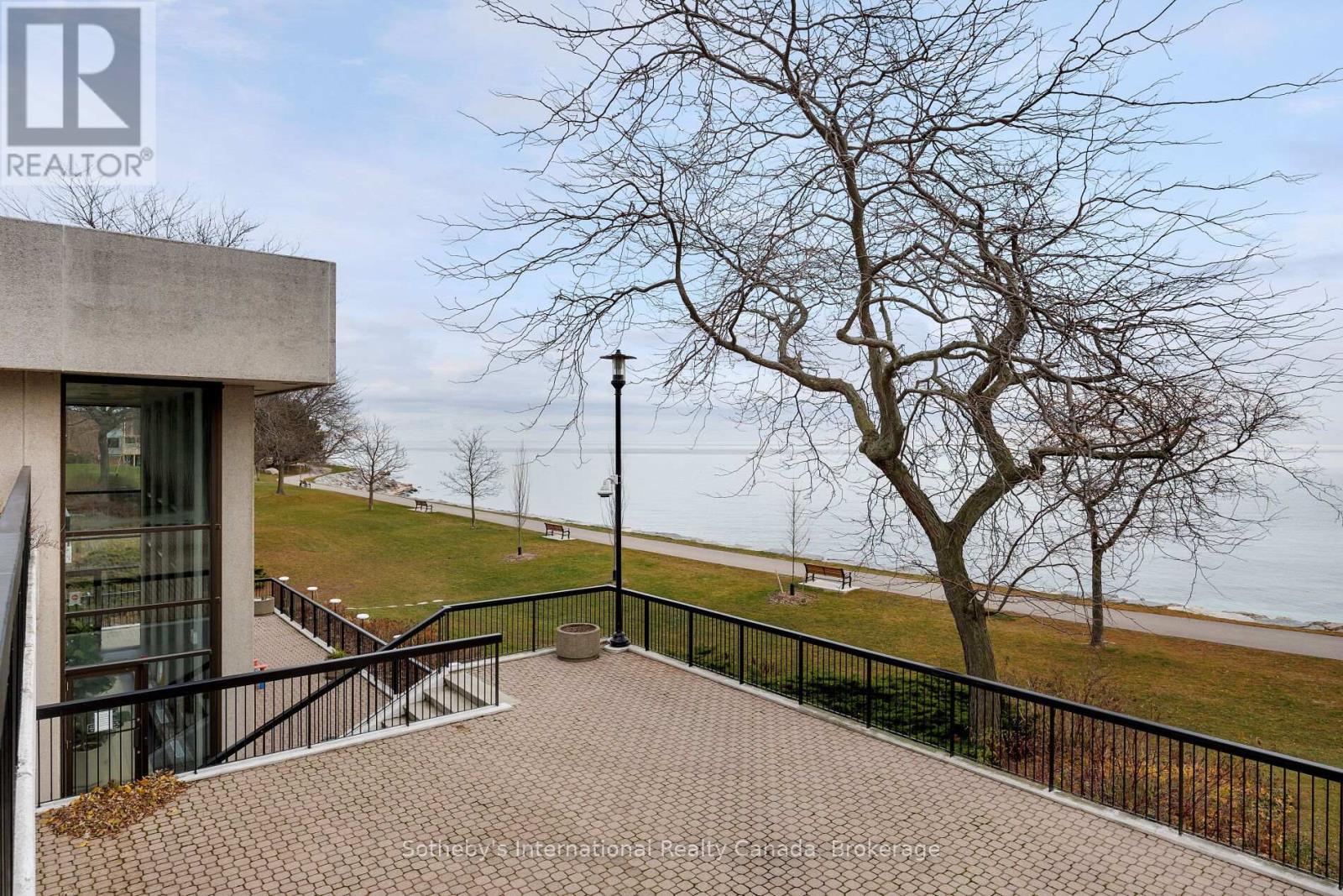 1107 - 2180 MARINE DRIVE