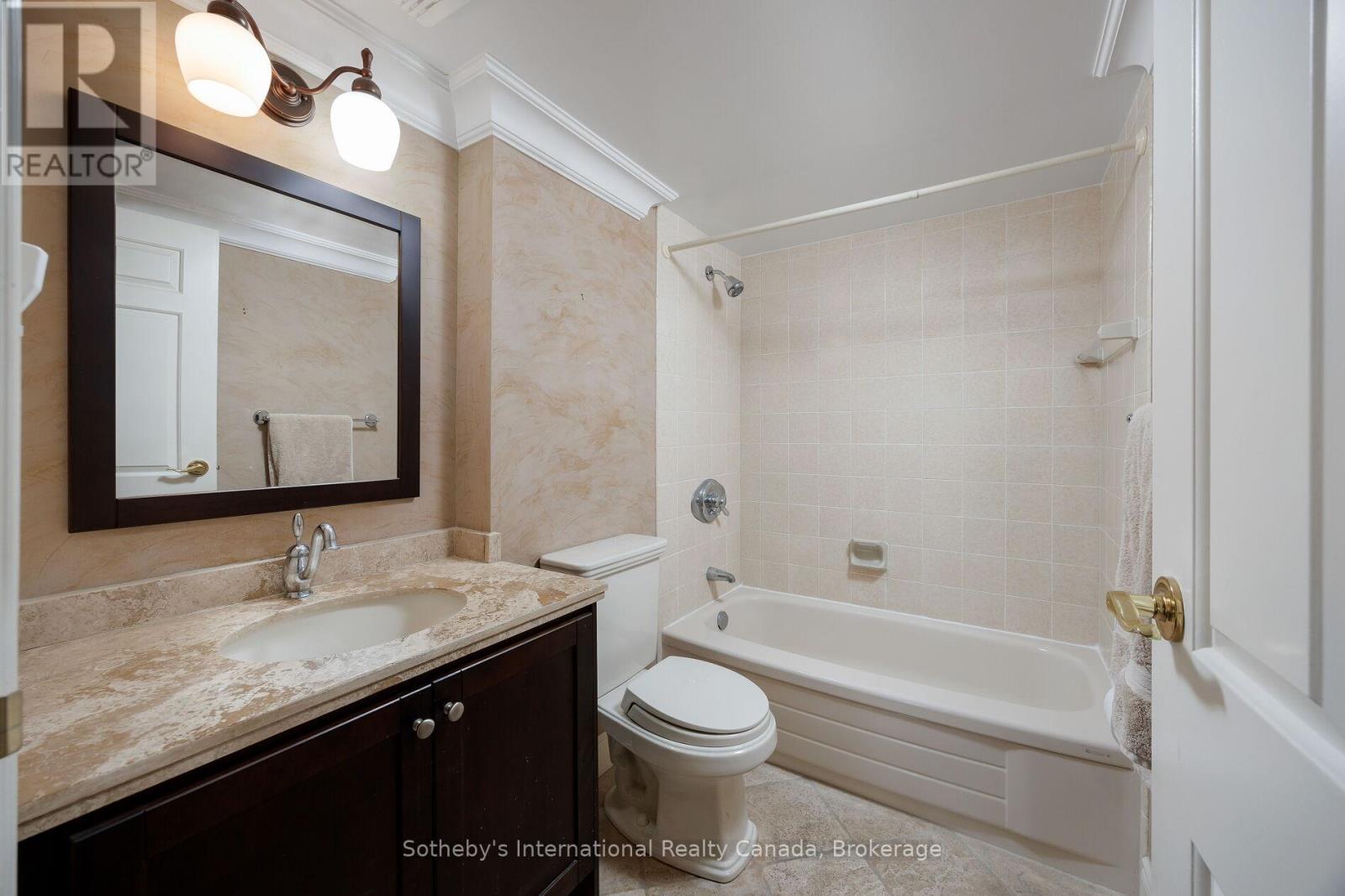 1107 - 2180 MARINE DRIVE