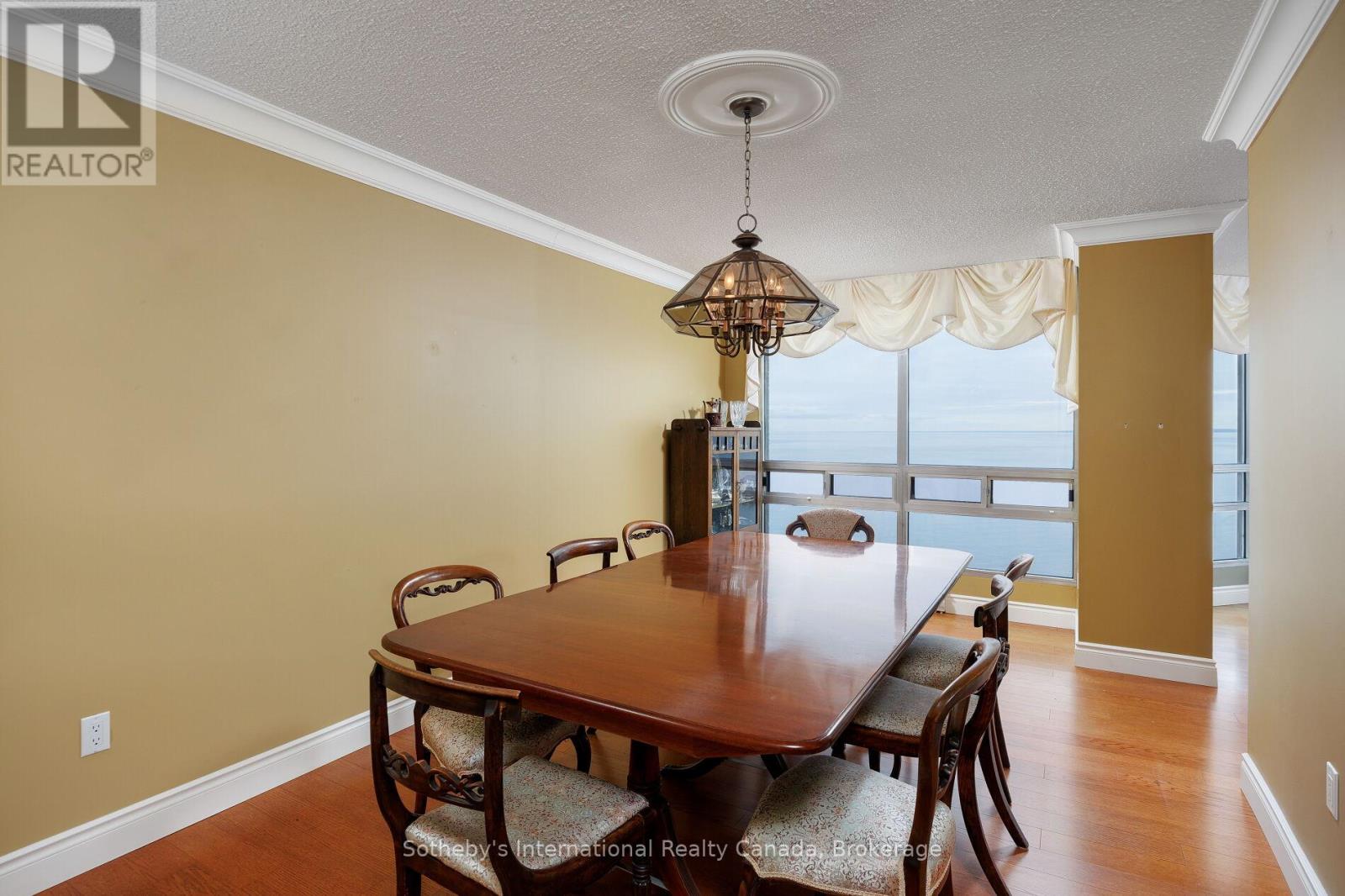 1107 - 2180 MARINE DRIVE