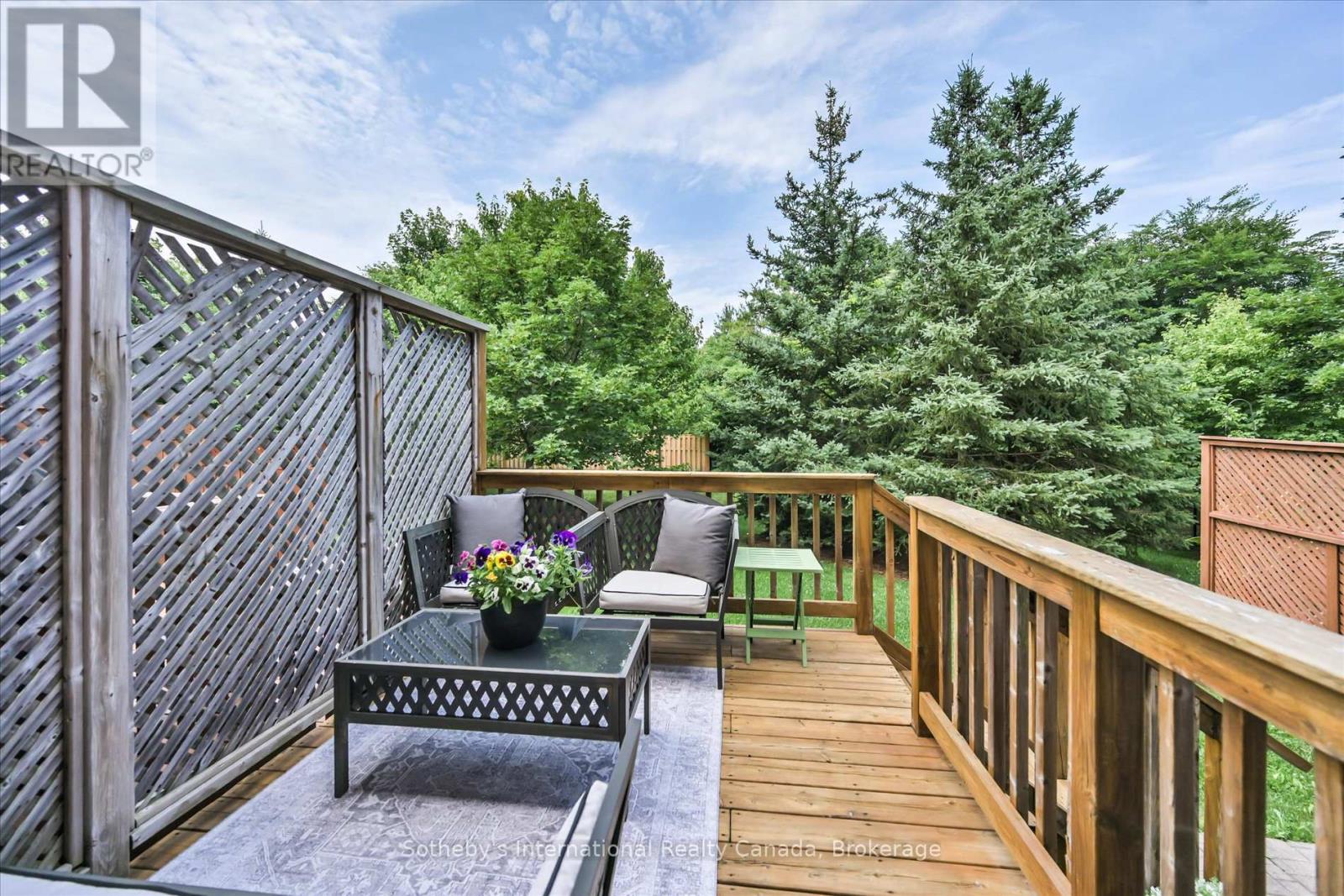 41 - 300 RAVINEVIEW WAY