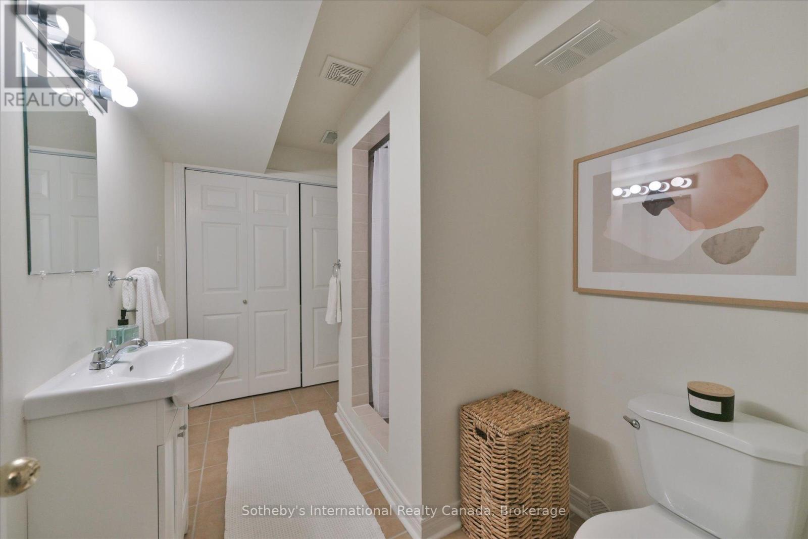 41 - 300 RAVINEVIEW WAY