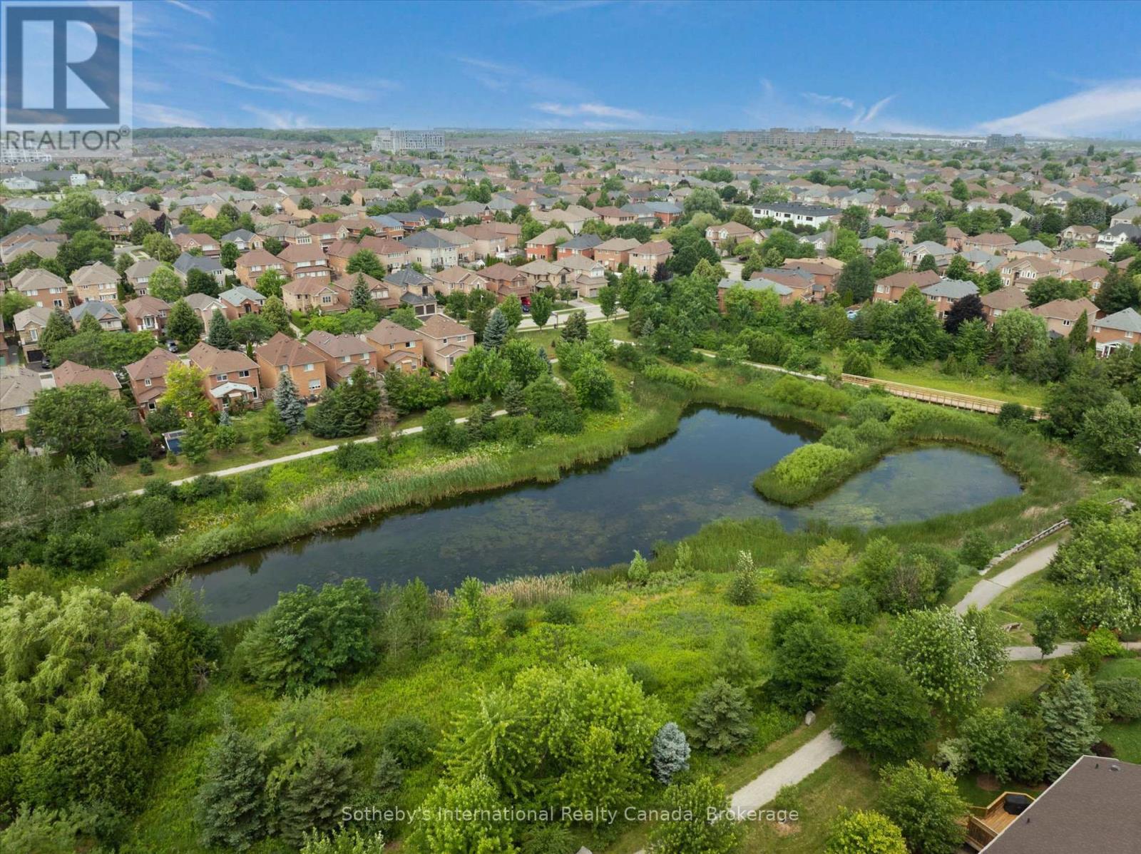 41 - 300 RAVINEVIEW WAY