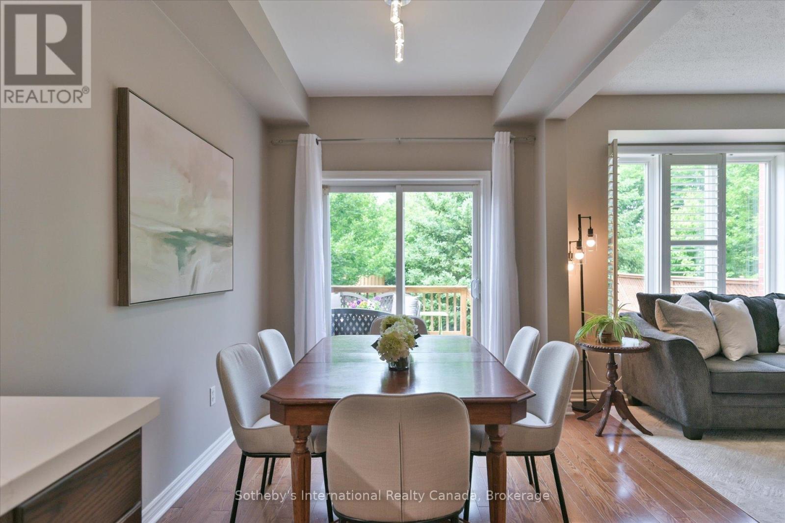 41 - 300 RAVINEVIEW WAY