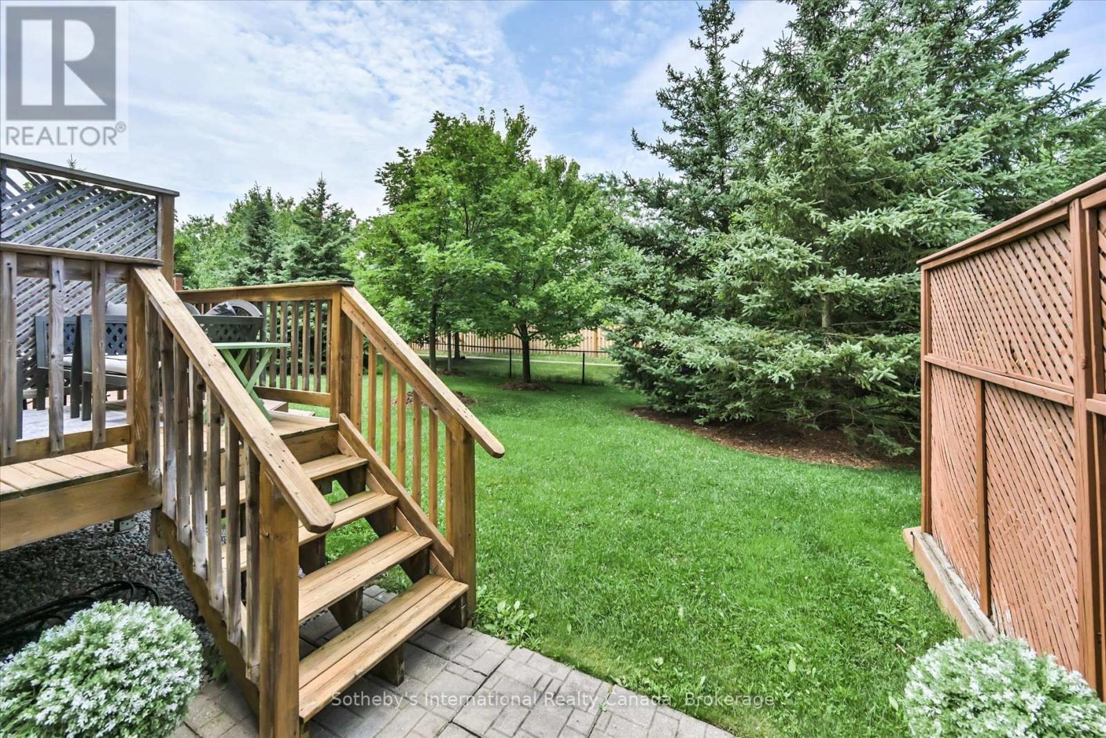 41 - 300 RAVINEVIEW WAY