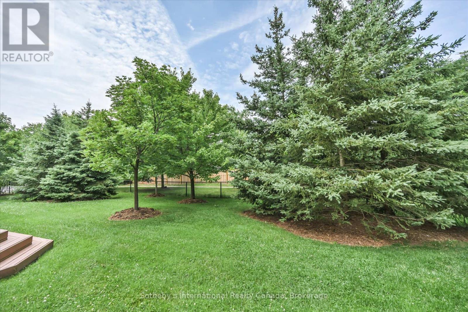 41 - 300 RAVINEVIEW WAY