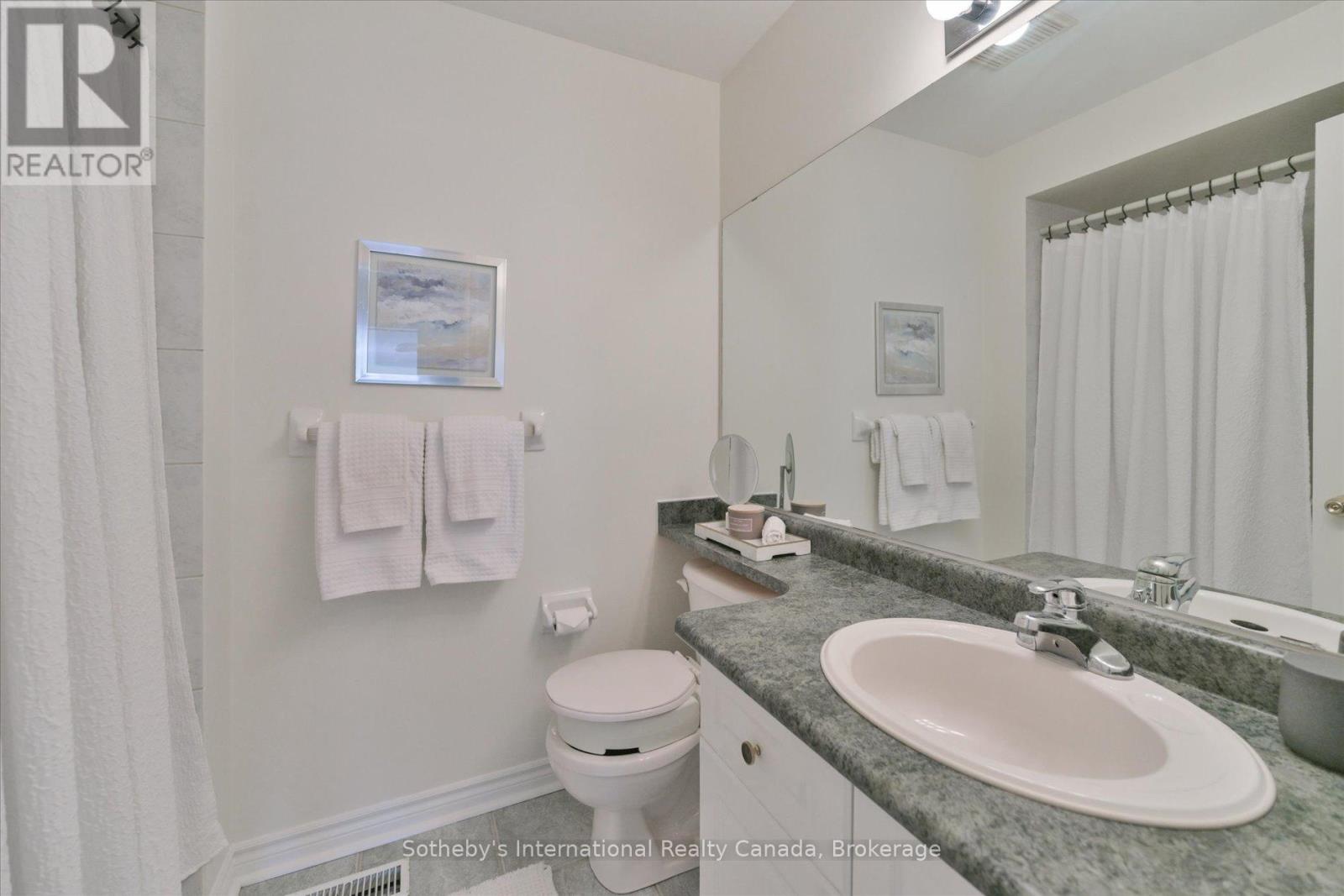 41 - 300 RAVINEVIEW WAY