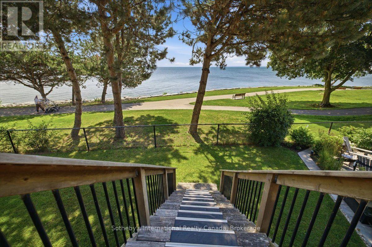 10 SOUTHWIND TERRACE