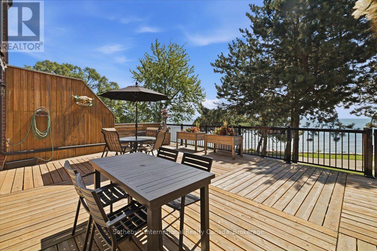 10 SOUTHWIND TERRACE