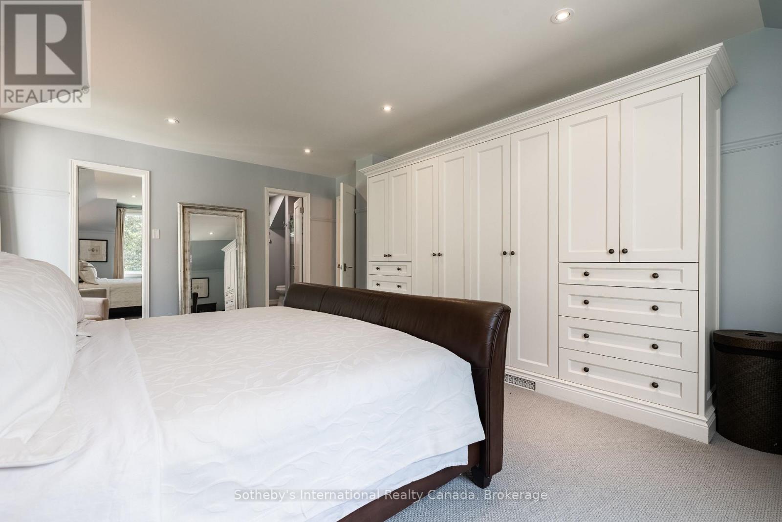 2267 CEDARBERRY COURT