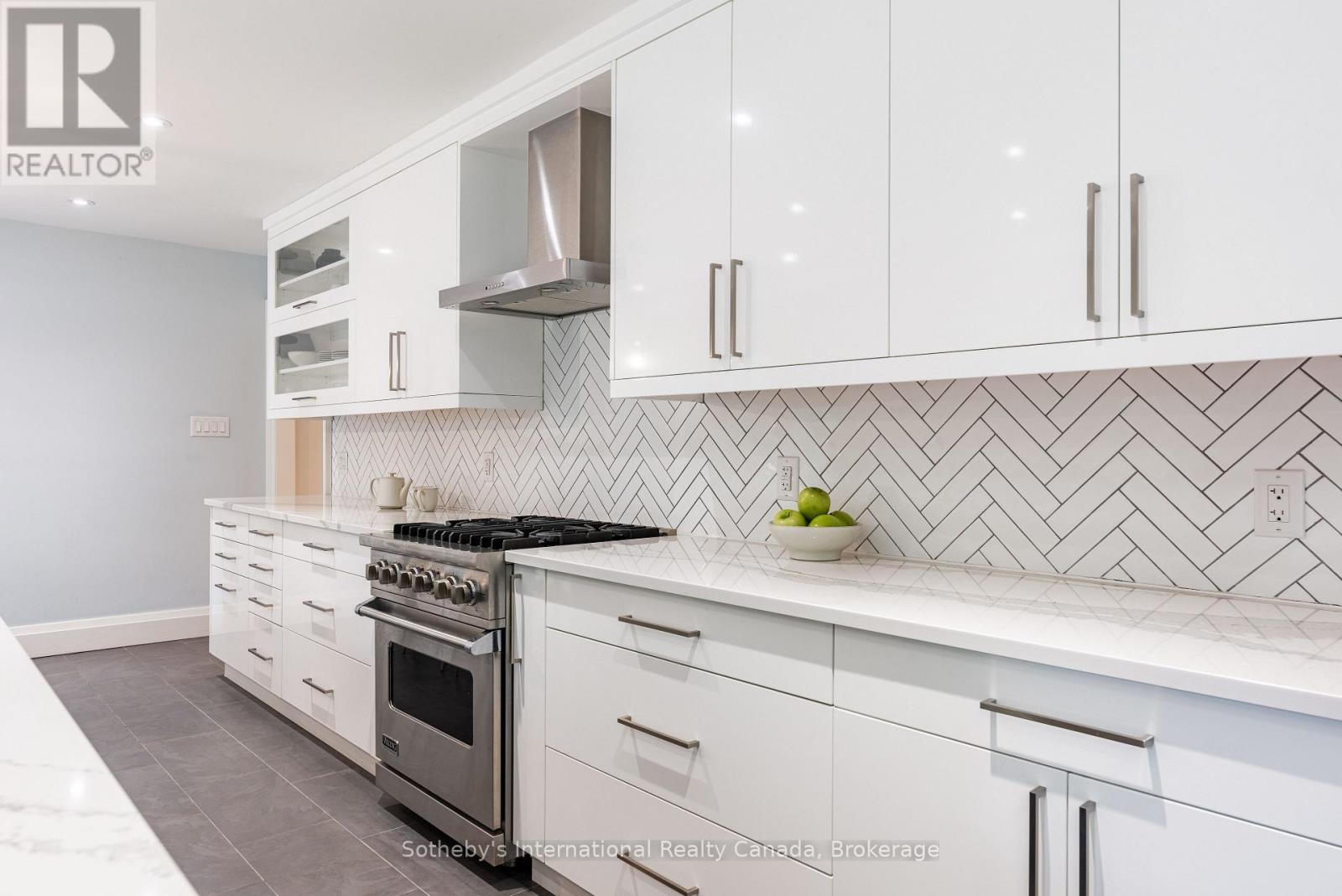 2267 CEDARBERRY COURT