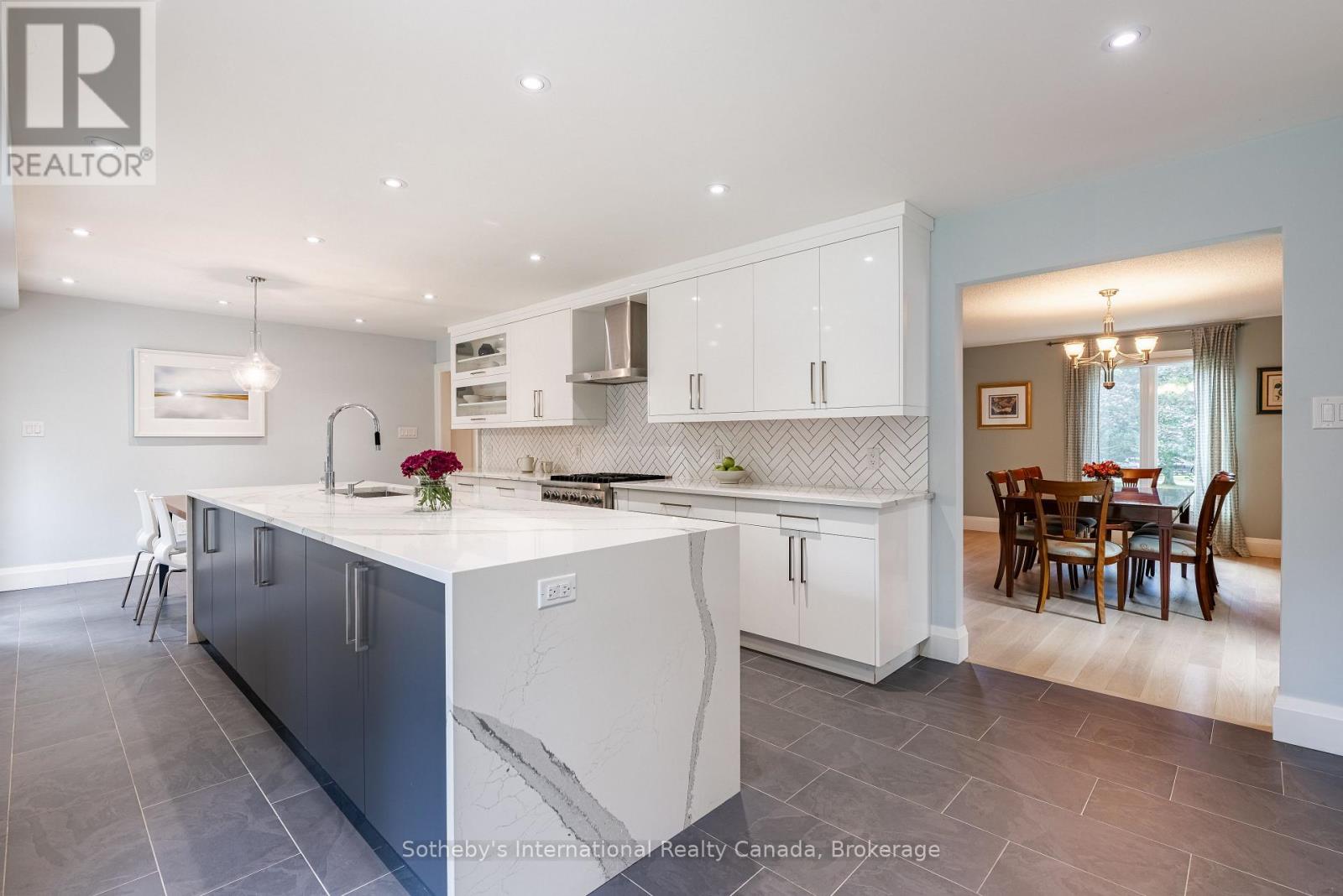 2267 CEDARBERRY COURT