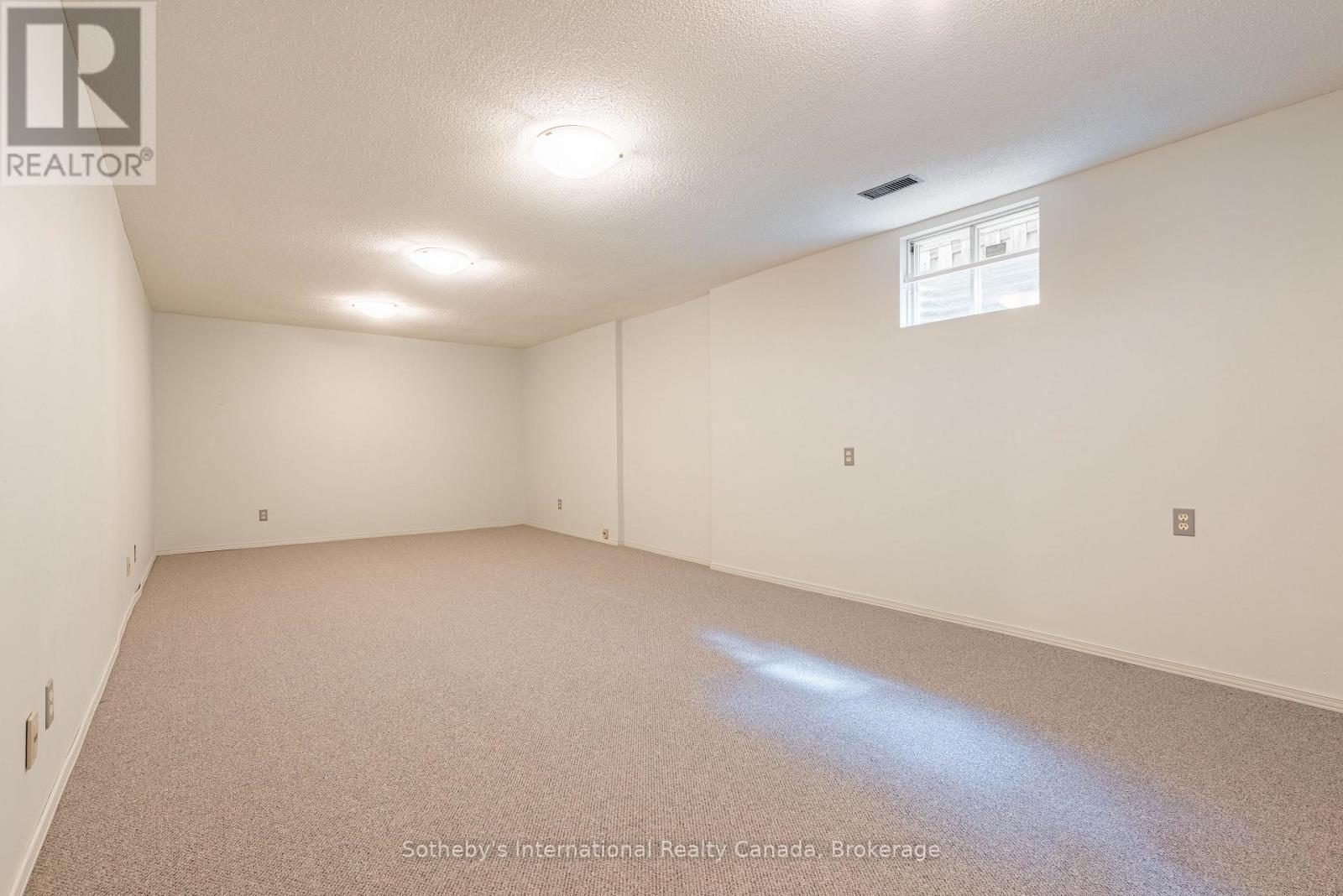 2267 CEDARBERRY COURT