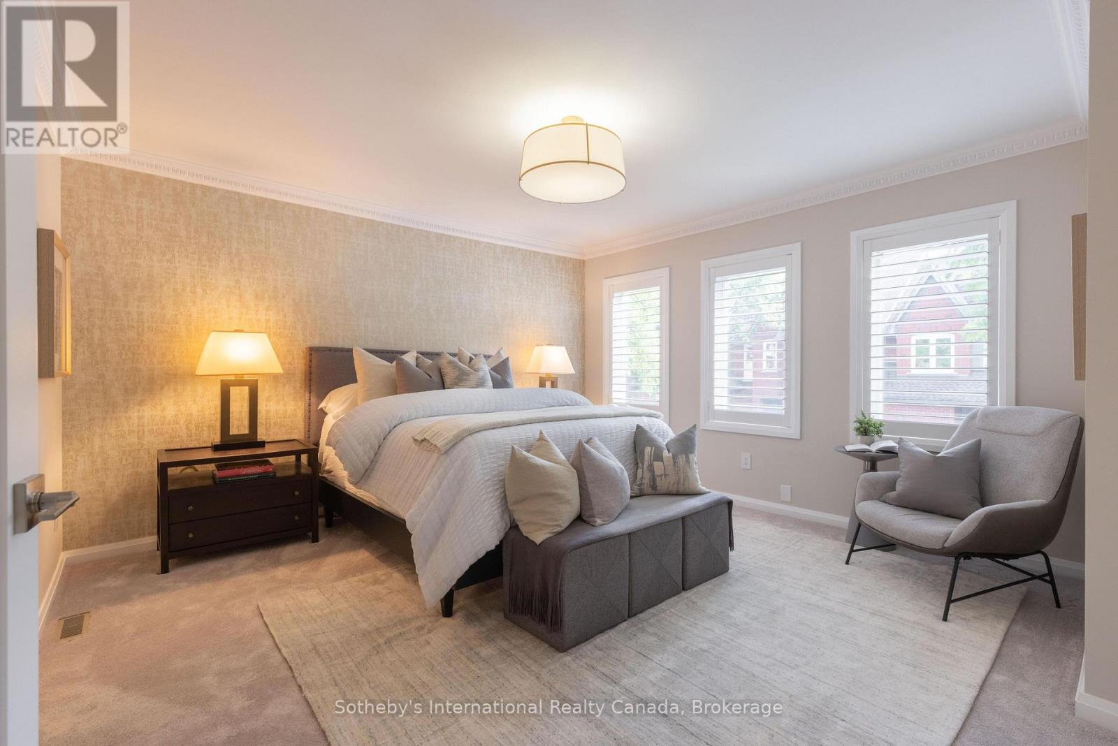 32A - 1064 QUEEN STREET W