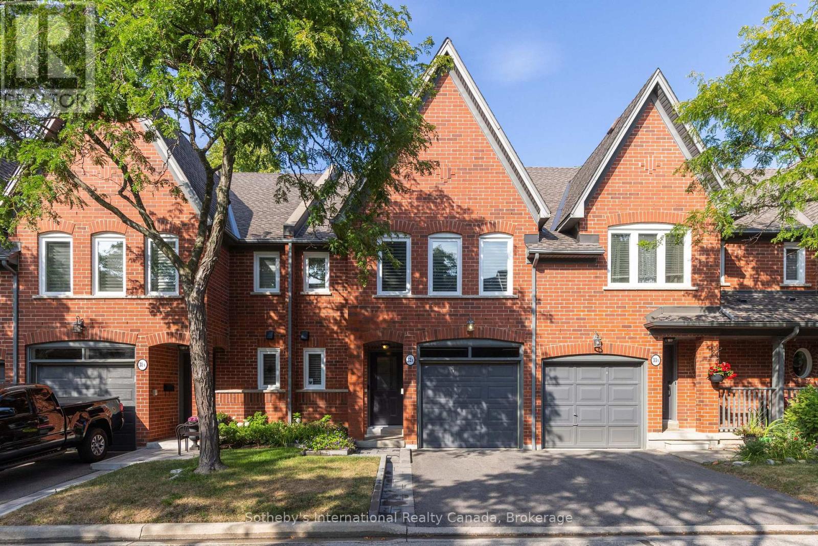 32A - 1064 QUEEN STREET W